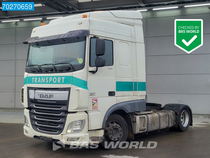 DAF XF 440 4X2 SC Mega Hebesattel Euro 6 - Камион влекач: слика 1 DAF XF 440 4X2 SC Mega Hebesattel Euro 6 - Камион влекач: слика 1