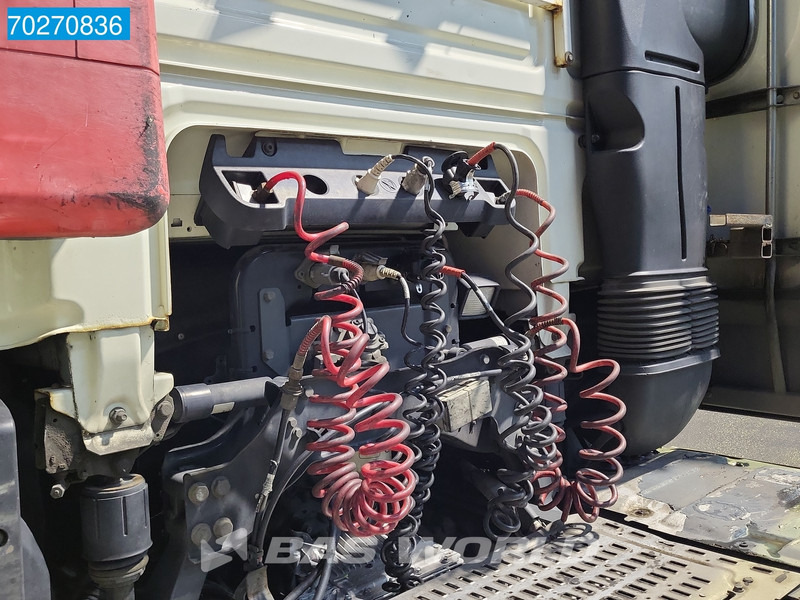 DAF XF 440 XF 4X2 SC Mega Hebesattel Euro 6 - Камион влекач: слика 5 DAF XF 440 XF 4X2 SC Mega Hebesattel Euro 6 - Камион влекач: слика 5