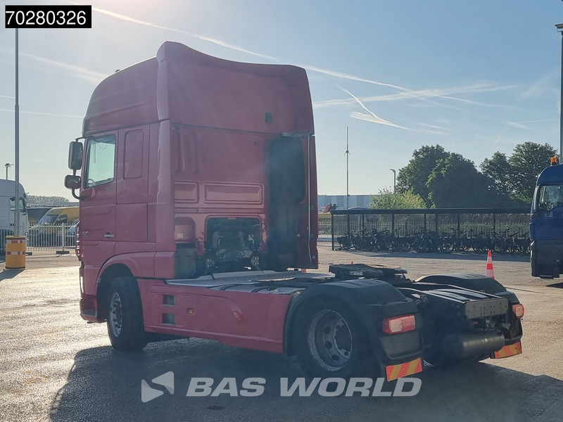 DAF XF 460 4X2 SSC Retarder 2x Tanks Standklima - Камион влекач: слика 2 DAF XF 460 4X2 SSC Retarder 2x Tanks Standklima - Камион влекач: слика 2