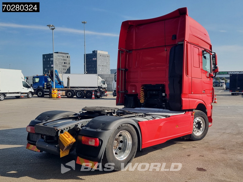 DAF XF 460 4X2 SSC Retarder 2xTanks Standklima Euro 6 - Камион влекач: слика 5 DAF XF 460 4X2 SSC Retarder 2xTanks Standklima Euro 6 - Камион влекач: слика 5