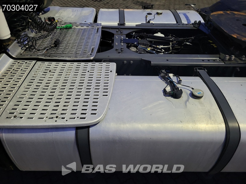 Камион влекач DAF XF 480 4X2 SC Mega 2x Tanks: слика 12