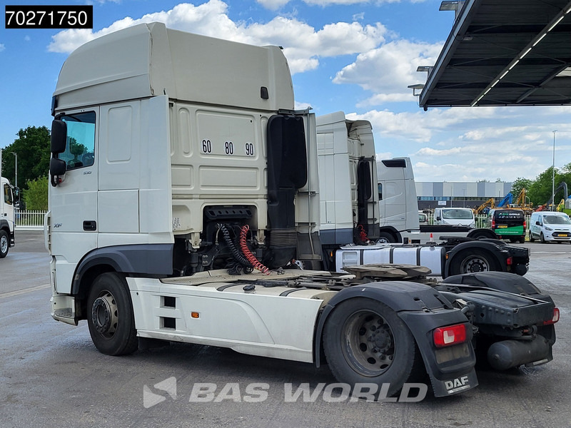 DAF XF 530 4X2 BROKEN ENGINE! Retarder Standklima ACC Euro 6 - Камион влекач: слика 2 DAF XF 530 4X2 BROKEN ENGINE! Retarder Standklima ACC Euro 6 - Камион влекач: слика 2