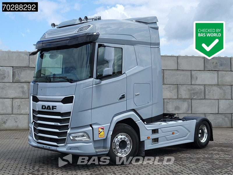 DAF XF 530 4X2 Retarder 2xTanks Standklima LED Euro 6 - Камион влекач: слика 1 DAF XF 530 4X2 Retarder 2xTanks Standklima LED Euro 6 - Камион влекач: слика 1