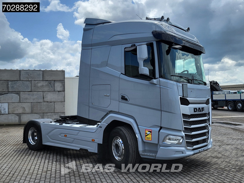 DAF XF 530 4X2 Retarder 2xTanks Standklima LED Euro 6 - Камион влекач: слика 3 DAF XF 530 4X2 Retarder 2xTanks Standklima LED Euro 6 - Камион влекач: слика 3