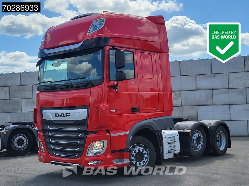 DAF XF 530 6X2 SSC Retarder Standklima Lift-Lenkachse ACC Euro 6 - Камион влекач: слика 1 DAF XF 530 6X2 SSC Retarder Standklima Lift-Lenkachse ACC Euro 6 - Камион влекач: слика 1