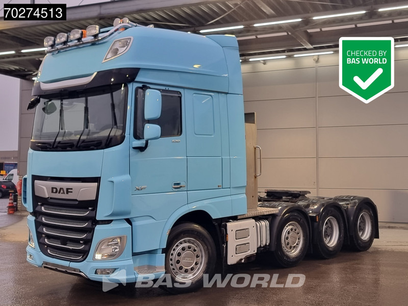 DAF XF 530 XF 8X4 Big-Axle Lift+lenkachse Retarder PTO Hydraulik StandKlima ACC LED Euro 6 - Камион влекач: слика 1 DAF XF 530 XF 8X4 Big-Axle Lift+lenkachse Retarder PTO Hydraulik StandKlima ACC LED Euro 6 - Камион влекач: слика 1