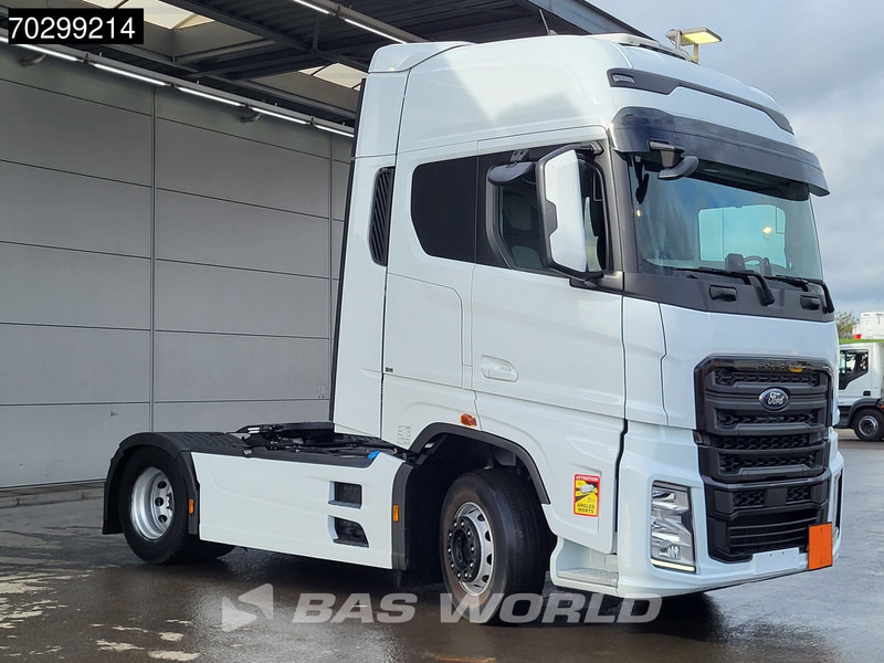 Ford F-Max 500 F-Max 4X2 Retarder 2xTanks Navi Standklima Euro 6 - Камион влекач: слика 3 Ford F-Max 500 F-Max 4X2 Retarder 2xTanks Navi Standklima Euro 6 - Камион влекач: слика 3