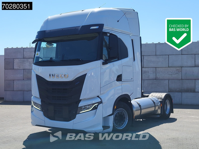 Iveco S-Way 460 4X2 LNG Retarder 2x Tanks Standklima LED Navi - Камион влекач: слика 1 Iveco S-Way 460 4X2 LNG Retarder 2x Tanks Standklima LED Navi - Камион влекач: слика 1