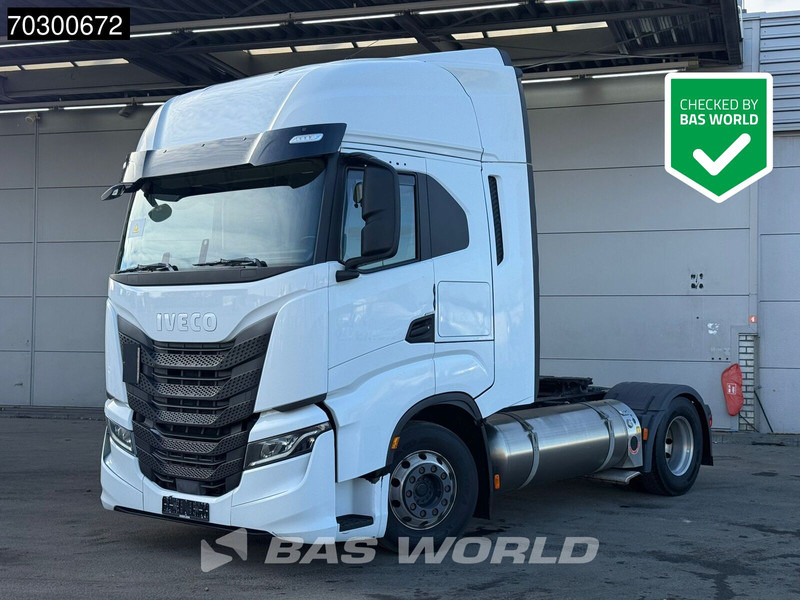 Iveco S-Way 460 4X2 LNG! Retarder 2xTanks ACC LED Euro 6 - Камион влекач: слика 2 Iveco S-Way 460 4X2 LNG! Retarder 2xTanks ACC LED Euro 6 - Камион влекач: слика 2