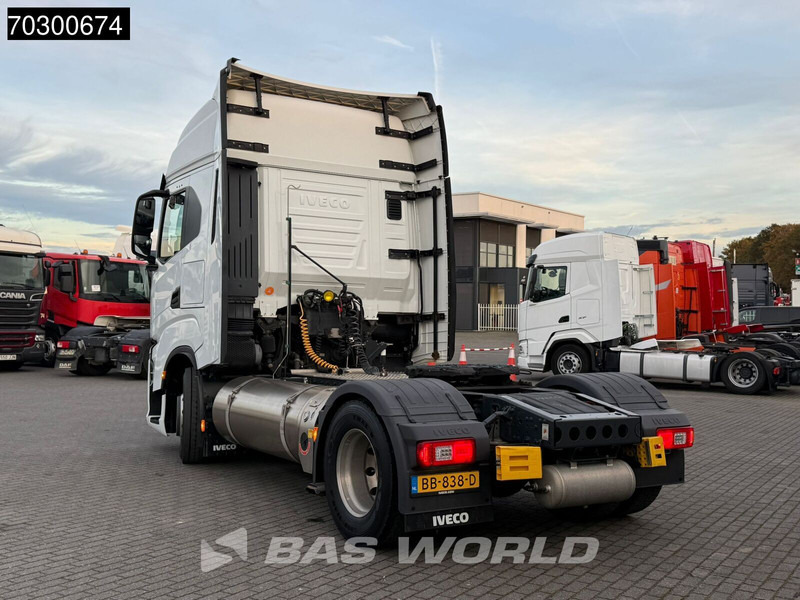 Iveco S-Way 460 NP 4X2 LNG! NL-Truck Retarder 2xTanks ACC LED Euro 6 - Камион влекач: слика 3 Iveco S-Way 460 NP 4X2 LNG! NL-Truck Retarder 2xTanks ACC LED Euro 6 - Камион влекач: слика 3