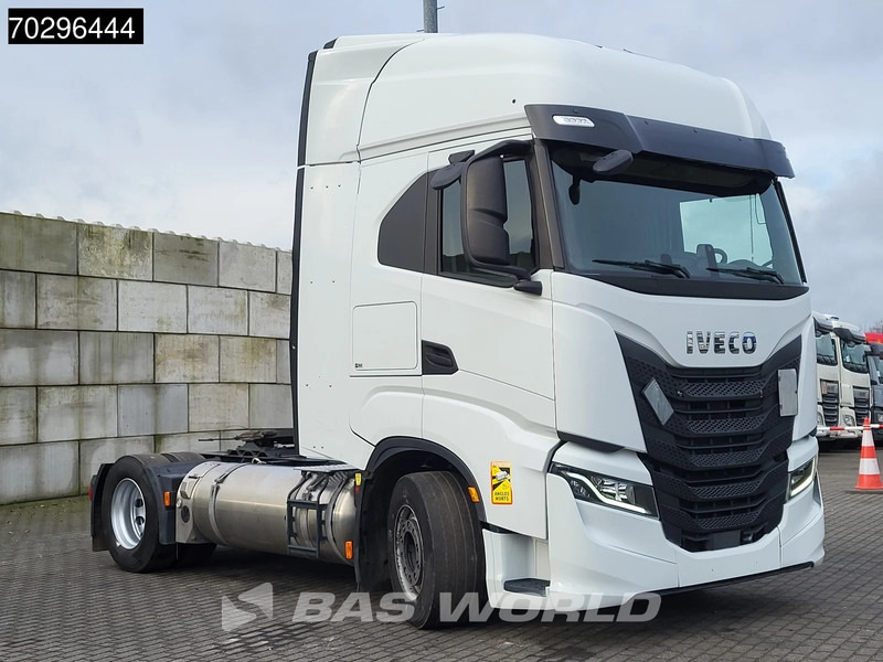Iveco S-Way 460 S-Way 4X2 LNG Retarder 2X Tanks - Камион влекач: слика 3 Iveco S-Way 460 S-Way 4X2 LNG Retarder 2X Tanks - Камион влекач: слика 3