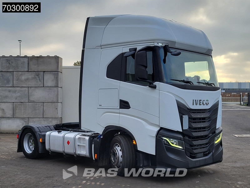 Iveco S-Way 460 S-Way 4X2 Mega Retarder 2xTanks - Камион влекач: слика 3 Iveco S-Way 460 S-Way 4X2 Mega Retarder 2xTanks - Камион влекач: слика 3