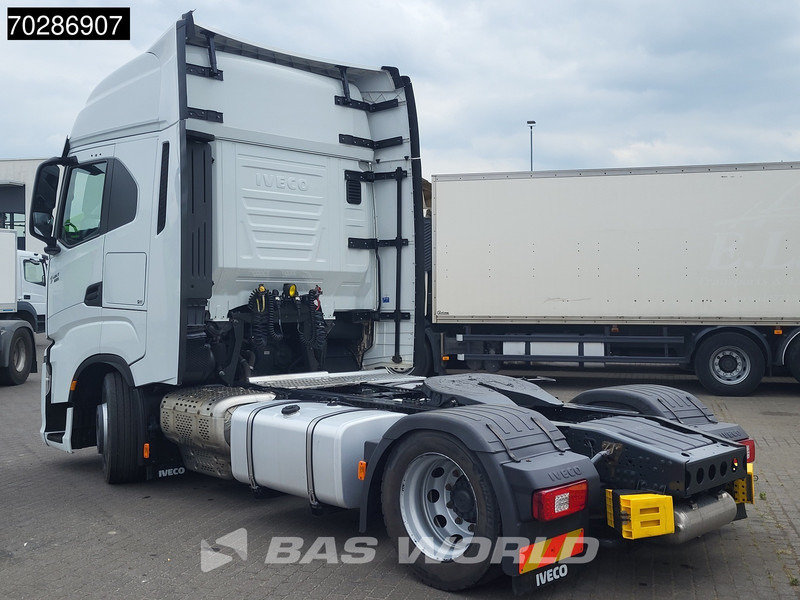 Iveco S-Way 480 4X2 Mega Retarder Standklima 2xTanks Navi ACC LED Euro 6 - Камион влекач: слика 2 Iveco S-Way 480 4X2 Mega Retarder Standklima 2xTanks Navi ACC LED Euro 6 - Камион влекач: слика 2