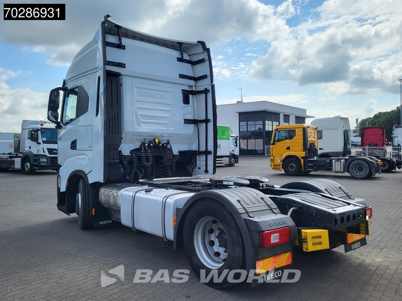 Iveco S-Way 480 4X2 Retarder 2xTanks ACC Standklima Euro 6 - Камион влекач: слика 2 Iveco S-Way 480 4X2 Retarder 2xTanks ACC Standklima Euro 6 - Камион влекач: слика 2