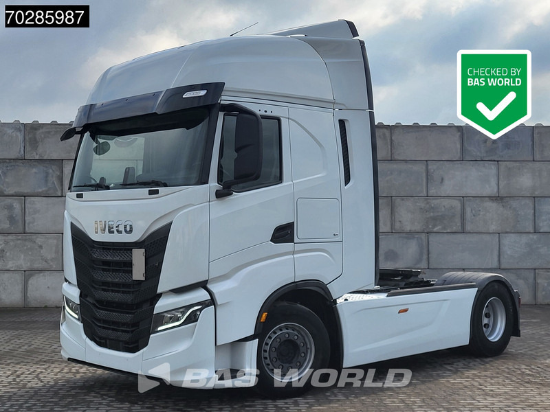Iveco S-Way 490 4X2 Retarder Standklima 2xTanks Navi - Камион влекач: слика 1 Iveco S-Way 490 4X2 Retarder Standklima 2xTanks Navi - Камион влекач: слика 1