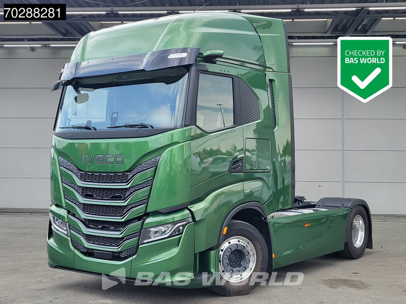 Iveco S-Way 500 4X2 2024! 2x Tanks Standklima Alcoa's ACC Euro 6 - Камион влекач: слика 1 Iveco S-Way 500 4X2 2024! 2x Tanks Standklima Alcoa's ACC Euro 6 - Камион влекач: слика 1