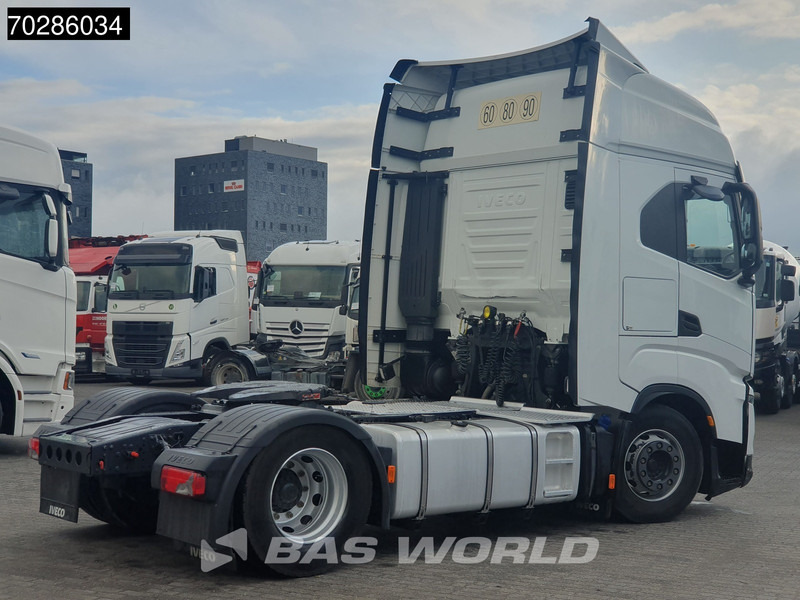 Iveco S-Way 510 S-Way 4X2 Retarder ACC Navi Standklima Euro 6 - Камион влекач: слика 5 Iveco S-Way 510 S-Way 4X2 Retarder ACC Navi Standklima Euro 6 - Камион влекач: слика 5