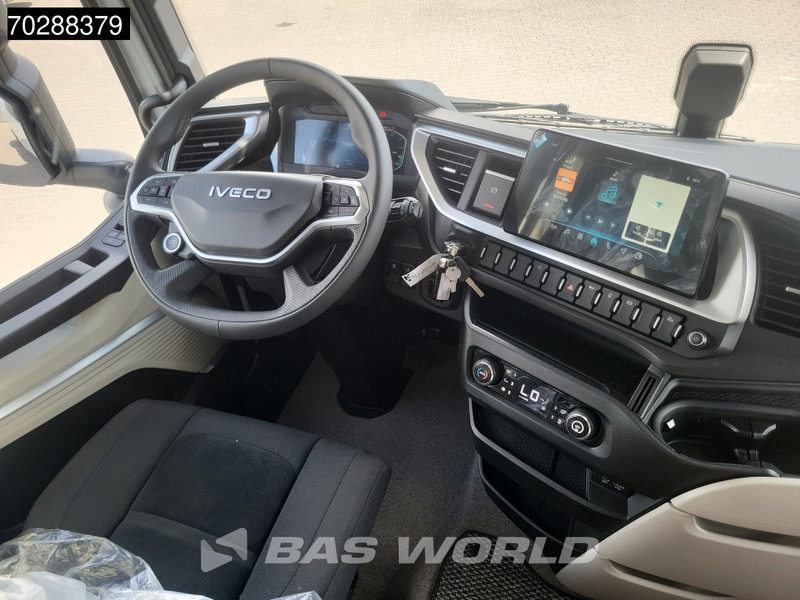 Нов Камион влекач Iveco S-Way 580 4X2 NEW! 2x Tanks Navi ACC Standklima: слика 18