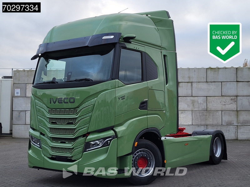 Iveco S-Way 580 4X2 NEW! Standklima Navi ACC LED Euro 6 - Камион влекач: слика 1 Iveco S-Way 580 4X2 NEW! Standklima Navi ACC LED Euro 6 - Камион влекач: слика 1