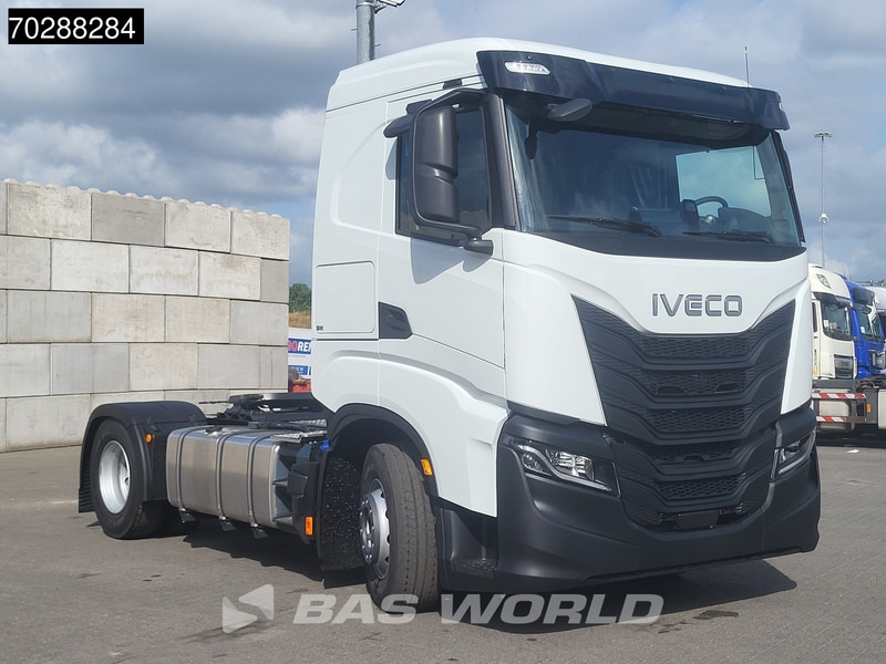 Iveco S-way 500 4X2 Nieuw! Retarder Navi ACC Euro 6 - Камион влекач: слика 3 Iveco S-way 500 4X2 Nieuw! Retarder Navi ACC Euro 6 - Камион влекач: слика 3
