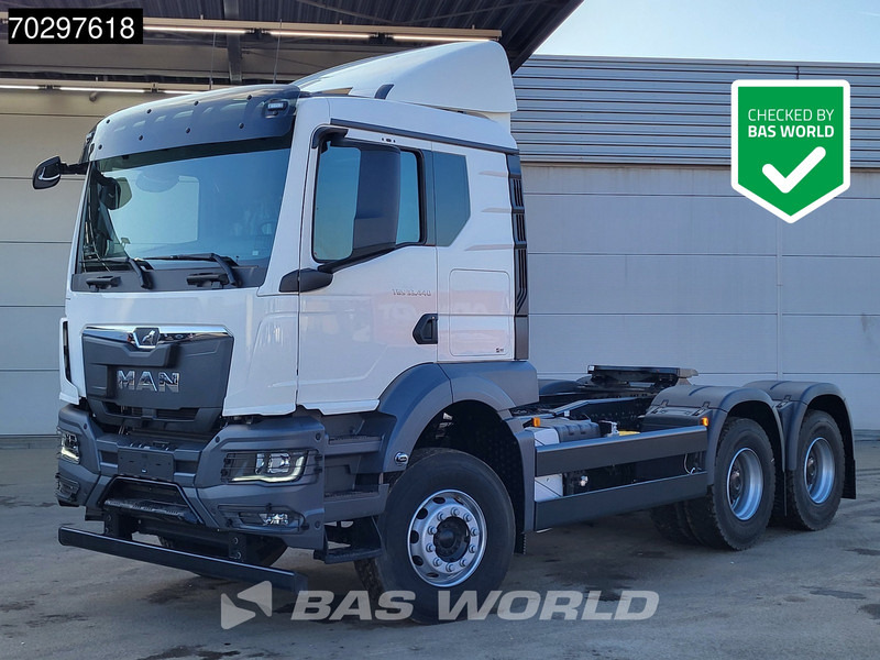 MAN TGS 33.440 6X4 NEW! Manual TN Euro2 Full-Steel Big-Axle Drumbrakes - Камион влекач: слика 1 MAN TGS 33.440 6X4 NEW! Manual TN Euro2 Full-Steel Big-Axle Drumbrakes - Камион влекач: слика 1