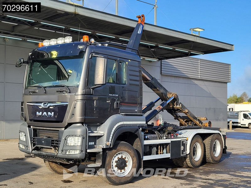 MAN TGS 33.510 TGS 6X6 Tractorhead + hooklift 20t AJK 5th wheel Wechselsystem Retarder Automatic - Камион влекач: слика 5 MAN TGS 33.510 TGS 6X6 Tractorhead + hooklift 20t AJK 5th wheel Wechselsystem Retarder Automatic - Камион влекач: слика 5