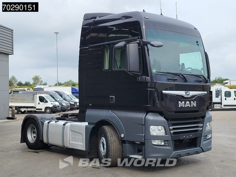 MAN TGX 18.470 4X2 XXL Retarder 2xTanks ACC Standklima Euro 6 - Камион влекач: слика 3 MAN TGX 18.470 4X2 XXL Retarder 2xTanks ACC Standklima Euro 6 - Камион влекач: слика 3
