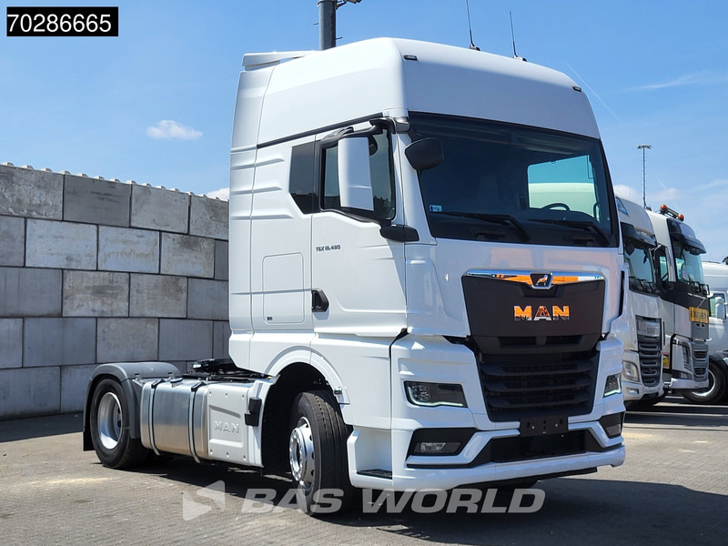 MAN TGX 18.480 4X2 NEW! GX LED 2x Tanks Standklima ACC Euro 6 - Камион влекач: слика 3 MAN TGX 18.480 4X2 NEW! GX LED 2x Tanks Standklima ACC Euro 6 - Камион влекач: слика 3