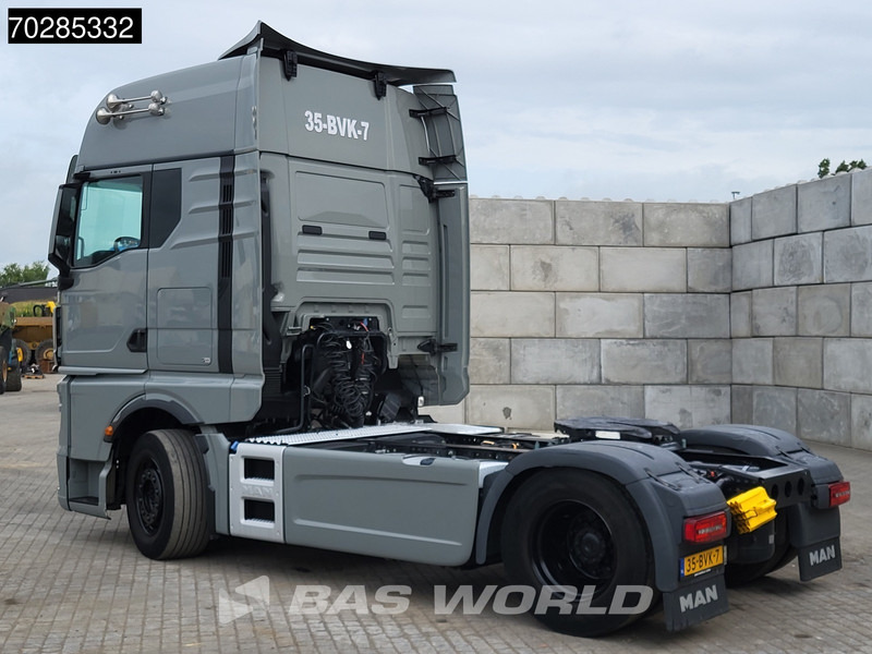 MAN TGX 18.510 4X2 GX Retarder 2x Tanks Standklima ACC Euro 6 - Камион влекач: слика 2 MAN TGX 18.510 4X2 GX Retarder 2x Tanks Standklima ACC Euro 6 - Камион влекач: слика 2