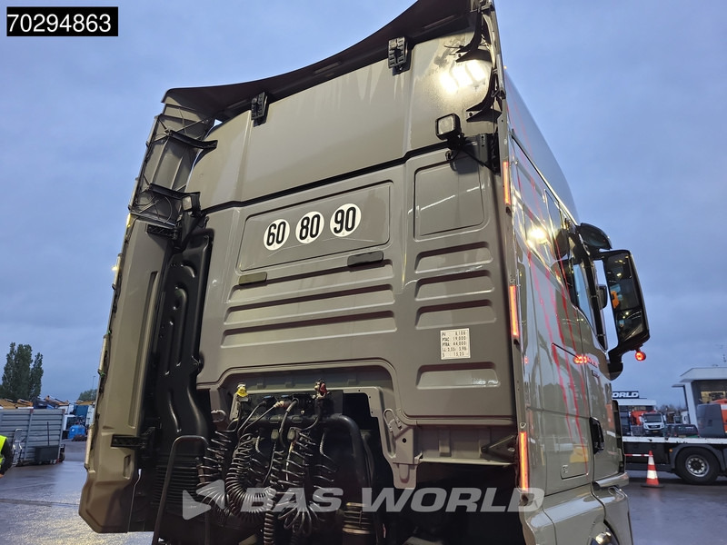 MAN TGX 18.510 TGX 4X2 Individual Lion S! Full-Air Retarder Standairco 2xTanks Leather PTO ACC Navi LED Euro 6 - Камион влекач: слика 5 MAN TGX 18.510 TGX 4X2 Individual Lion S! Full-Air Retarder Standairco 2xTanks Leather PTO ACC Navi LED Euro 6 - Камион влекач: слика 5
