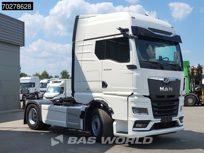 Нов Камион влекач MAN TGX 18.520 4X2 NEW! GX Retarder 2x Tanks Standklima MirrorCam Navi LED: слика 15