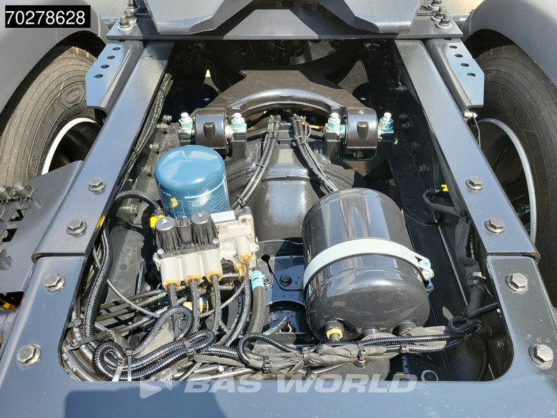 Нов Камион влекач MAN TGX 18.520 4X2 NEW! GX Retarder 2x Tanks Standklima MirrorCam Navi LED: слика 9