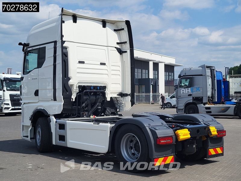 MAN TGX 18.520 4X2 Retarder 2xTanks MirrorCam Standklima ACC Navi LED Euro 6 Nieuw! - Камион влекач: слика 2 MAN TGX 18.520 4X2 Retarder 2xTanks MirrorCam Standklima ACC Navi LED Euro 6 Nieuw! - Камион влекач: слика 2