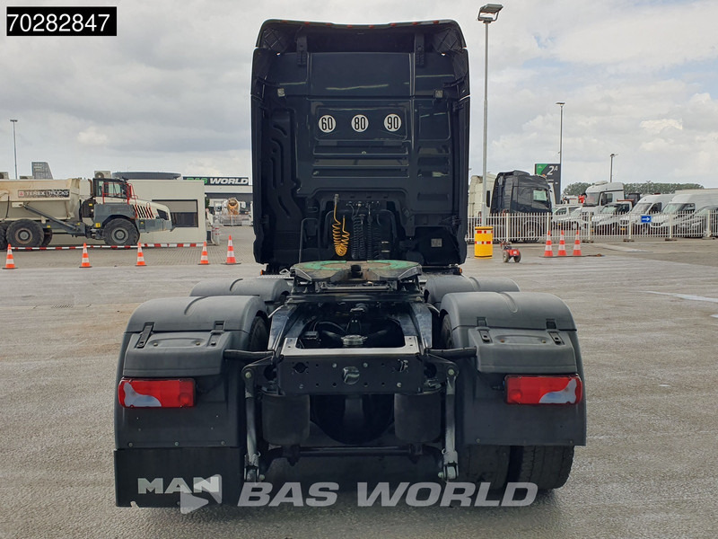 MAN TGX 33.510 832 6X4 120T! GM Retarder ACC Navi - Камион влекач: слика 3 MAN TGX 33.510 832 6X4 120T! GM Retarder ACC Navi - Камион влекач: слика 3