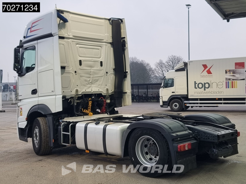 Mercedes-Benz Actros 1842 4X2 GigaSpace 2x Tanks Standklima - Камион влекач: слика 2 Mercedes-Benz Actros 1842 4X2 GigaSpace 2x Tanks Standklima - Камион влекач: слика 2