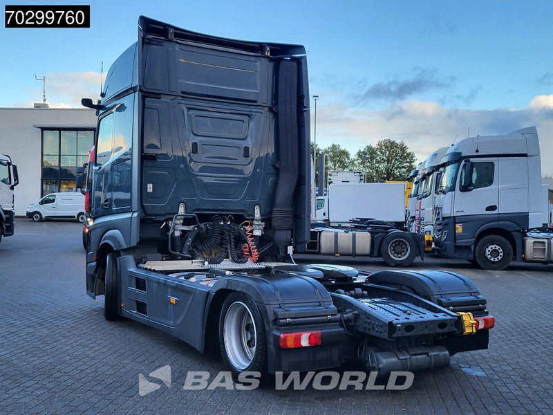 Mercedes-Benz Actros 1842 4X2 GigaSpace Mega Retarder 2xTanks ACC Standklima Euro 6 - Камион влекач: слика 2 Mercedes-Benz Actros 1842 4X2 GigaSpace Mega Retarder 2xTanks ACC Standklima Euro 6 - Камион влекач: слика 2