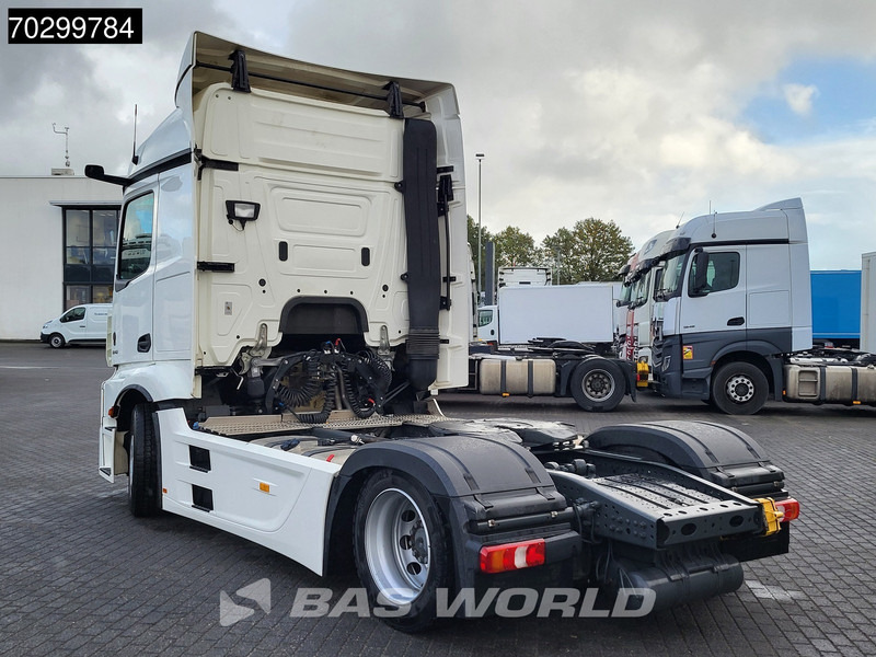Mercedes-Benz Actros 1842 4X2 StreamSpace Mega Retarder MirrorCam 2xTanks Navi ACC Euro 6 - Камион влекач: слика 2 Mercedes-Benz Actros 1842 4X2 StreamSpace Mega Retarder MirrorCam 2xTanks Navi ACC Euro 6 - Камион влекач: слика 2