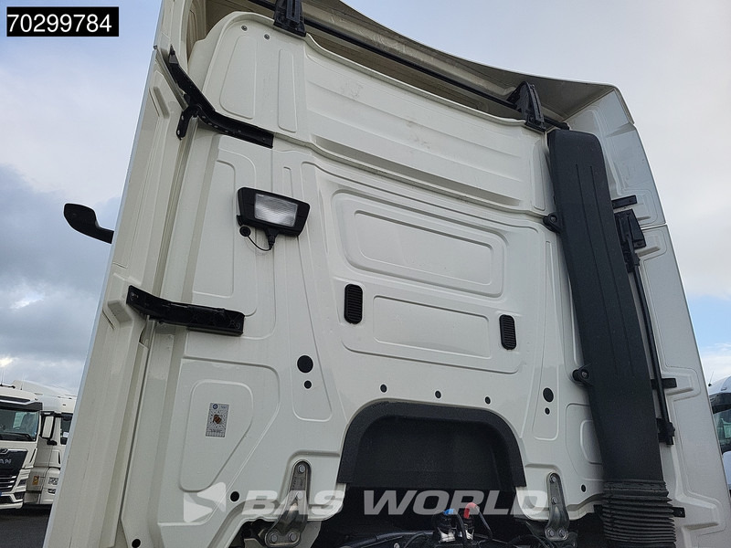 Mercedes-Benz Actros 1842 4X2 StreamSpace Mega Retarder MirrorCam 2xTanks Navi ACC Euro 6 - Камион влекач: слика 3 Mercedes-Benz Actros 1842 4X2 StreamSpace Mega Retarder MirrorCam 2xTanks Navi ACC Euro 6 - Камион влекач: слика 3