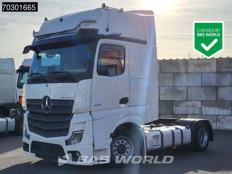 Mercedes-Benz Actros 1845 4X2 GigaSpace Mega Retarder 2xTanks ACC Standklima Euro 6 - Камион влекач: слика 1 Mercedes-Benz Actros 1845 4X2 GigaSpace Mega Retarder 2xTanks ACC Standklima Euro 6 - Камион влекач: слика 1