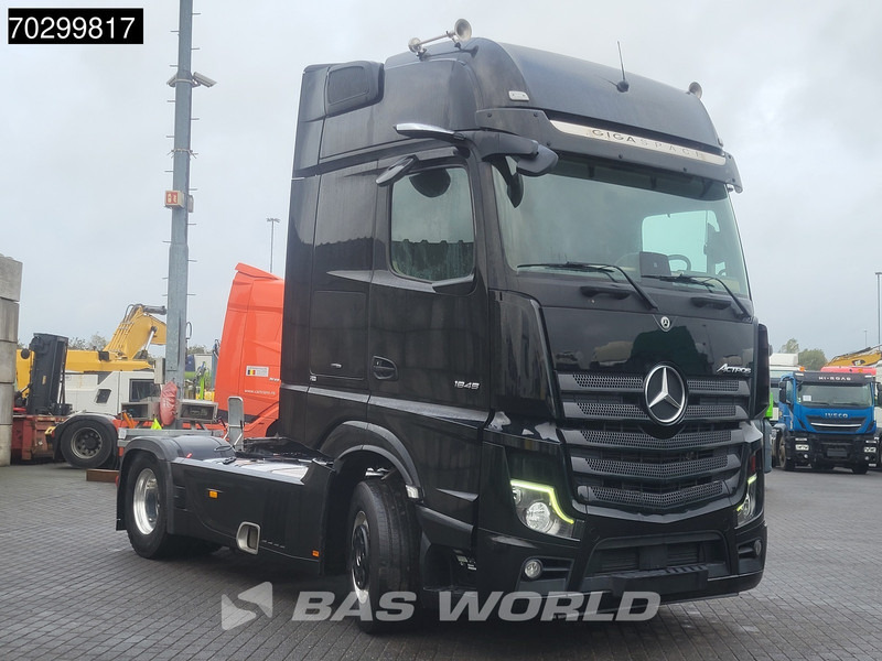 Mercedes-Benz Actros 1845 4X2 GigaSpace Retarder 2xTanks Alcoa's Standairco Navi ACC Euro 6 - Камион влекач: слика 3 Mercedes-Benz Actros 1845 4X2 GigaSpace Retarder 2xTanks Alcoa's Standairco Navi ACC Euro 6 - Камион влекач: слика 3