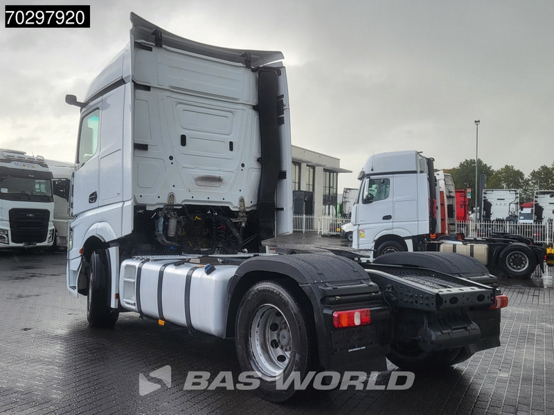 Mercedes-Benz Actros 1845 4X2 StreamSpace 2xTanks Standairco MirrorCam Navi PPC Euro 6 - Камион влекач: слика 2 Mercedes-Benz Actros 1845 4X2 StreamSpace 2xTanks Standairco MirrorCam Navi PPC Euro 6 - Камион влекач: слика 2