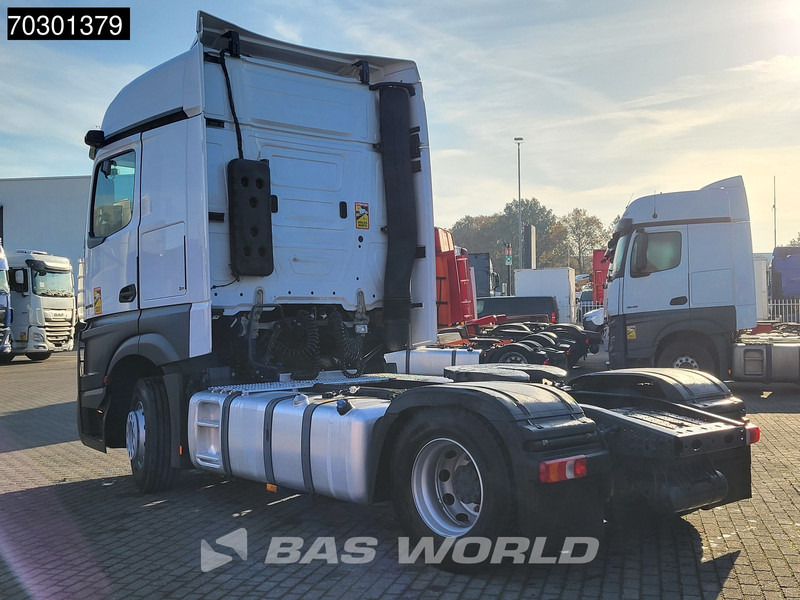 Mercedes-Benz Actros 1845 Actros 4X2 BigSpace 2x Tanks - Камион влекач: слика 2 Mercedes-Benz Actros 1845 Actros 4X2 BigSpace 2x Tanks - Камион влекач: слика 2