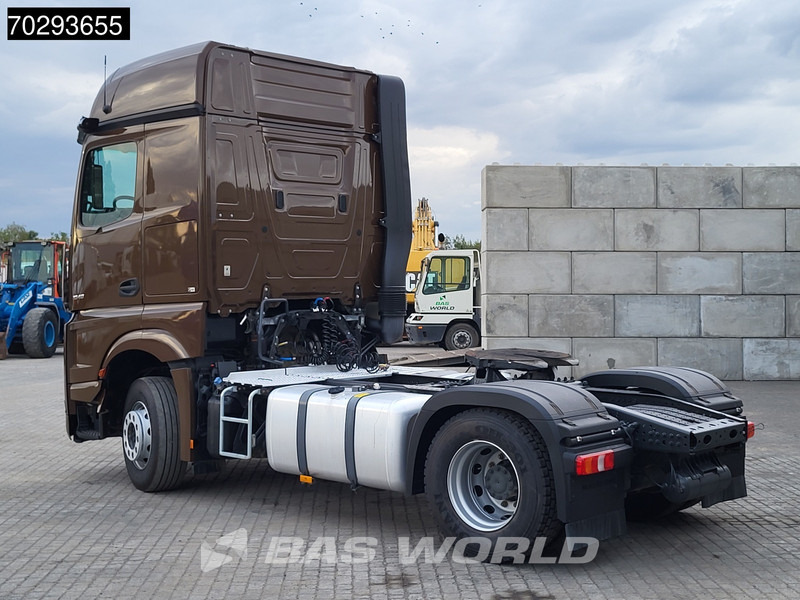Mercedes-Benz Actros 1848 4X2 BigSpace Retarder 2x Tanks ACC Standklima MirrorCam Euro 6 - Камион влекач: слика 2 Mercedes-Benz Actros 1848 4X2 BigSpace Retarder 2x Tanks ACC Standklima MirrorCam Euro 6 - Камион влекач: слика 2