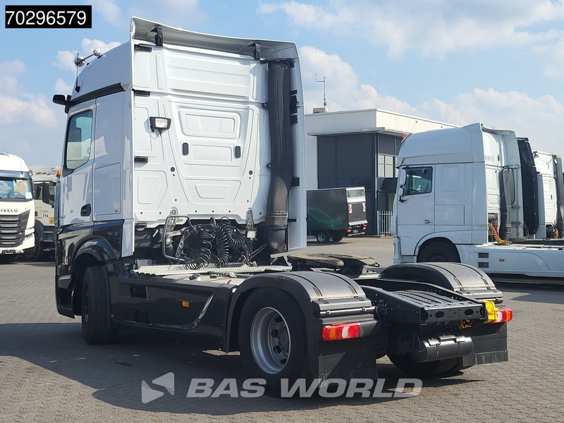 Mercedes-Benz Actros 1848 4X2 BigSpace Retarder Standklima MirrorCam ACC Xenon Euro 6 - Камион влекач: слика 2 Mercedes-Benz Actros 1848 4X2 BigSpace Retarder Standklima MirrorCam ACC Xenon Euro 6 - Камион влекач: слика 2