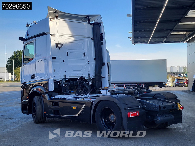 Mercedes-Benz Actros 1848 4X2 BigSpace Retarder Standklima MirrorCam ACC Xenon Euro 6 - Камион влекач: слика 2 Mercedes-Benz Actros 1848 4X2 BigSpace Retarder Standklima MirrorCam ACC Xenon Euro 6 - Камион влекач: слика 2