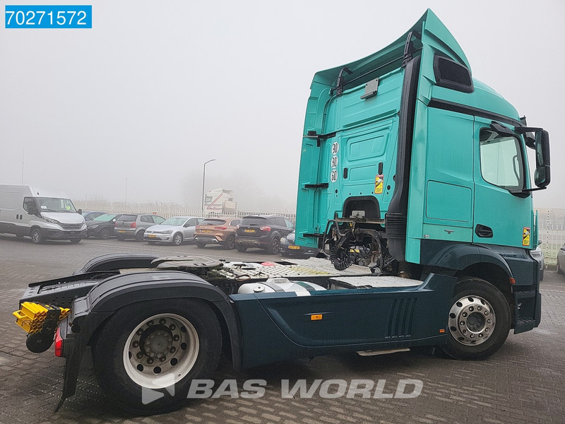 Mercedes-Benz Actros 1848 4X2 StreamSpace Retarder 2x Tanks Euro 6 - Камион влекач: слика 5 Mercedes-Benz Actros 1848 4X2 StreamSpace Retarder 2x Tanks Euro 6 - Камион влекач: слика 5