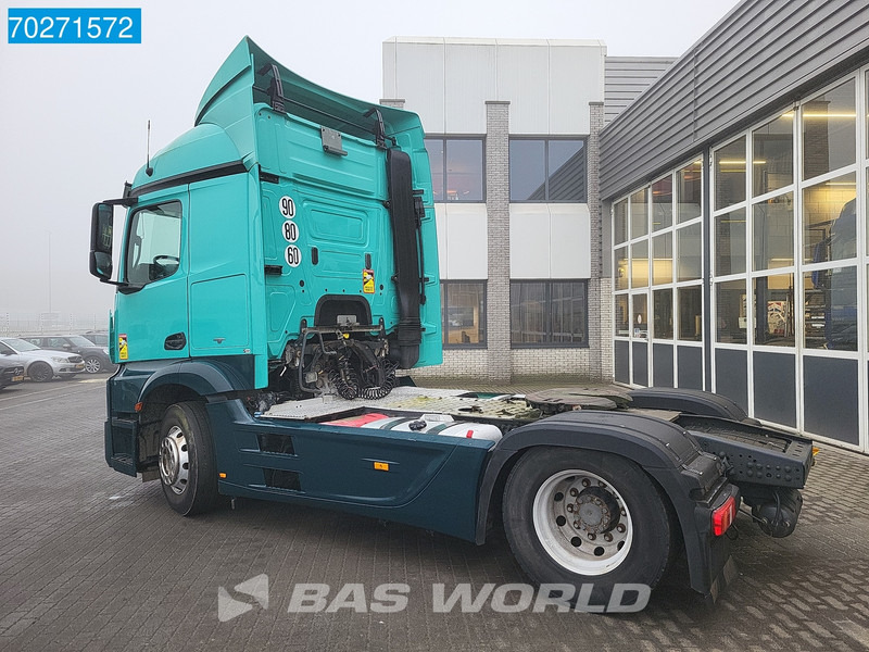 Mercedes-Benz Actros 1848 4X2 StreamSpace Retarder 2x Tanks Euro 6 - Камион влекач: слика 2 Mercedes-Benz Actros 1848 4X2 StreamSpace Retarder 2x Tanks Euro 6 - Камион влекач: слика 2