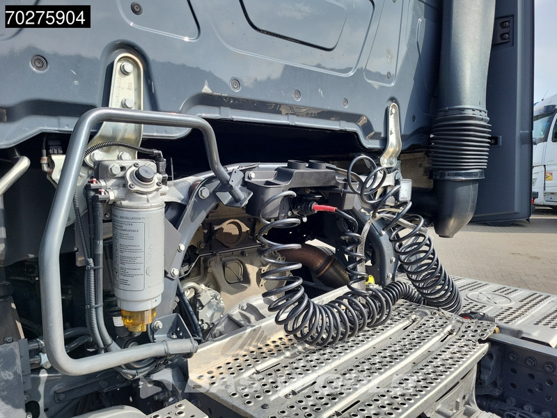 Камион влекач Mercedes-Benz Actros 1851 4X2 BigSpace 2x Tanks: слика 5 Камион влекач Mercedes-Benz Actros 1851 4X2 BigSpace 2x Tanks: слика 5