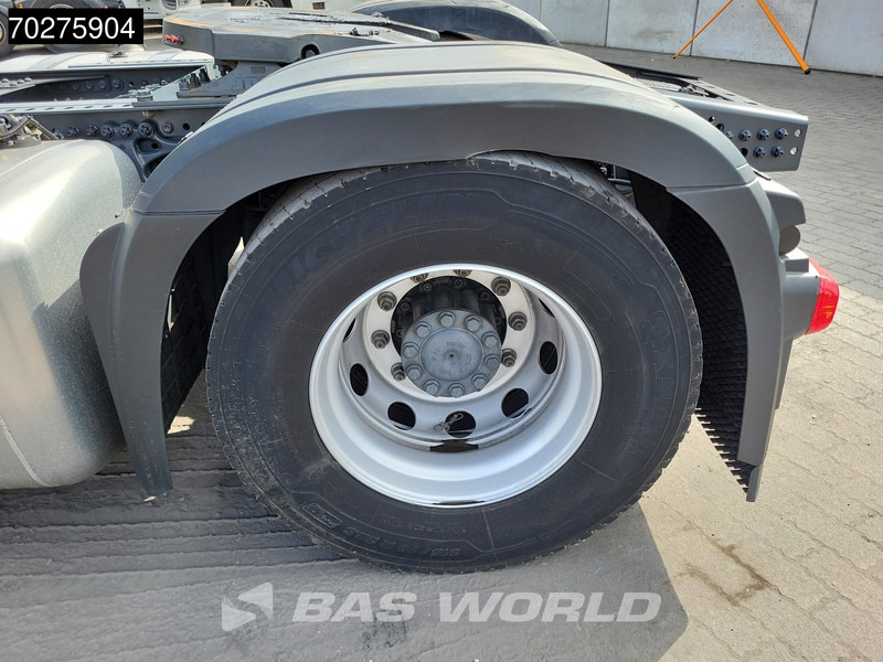 Камион влекач Mercedes-Benz Actros 1851 4X2 BigSpace 2x Tanks: слика 9 Камион влекач Mercedes-Benz Actros 1851 4X2 BigSpace 2x Tanks: слика 9