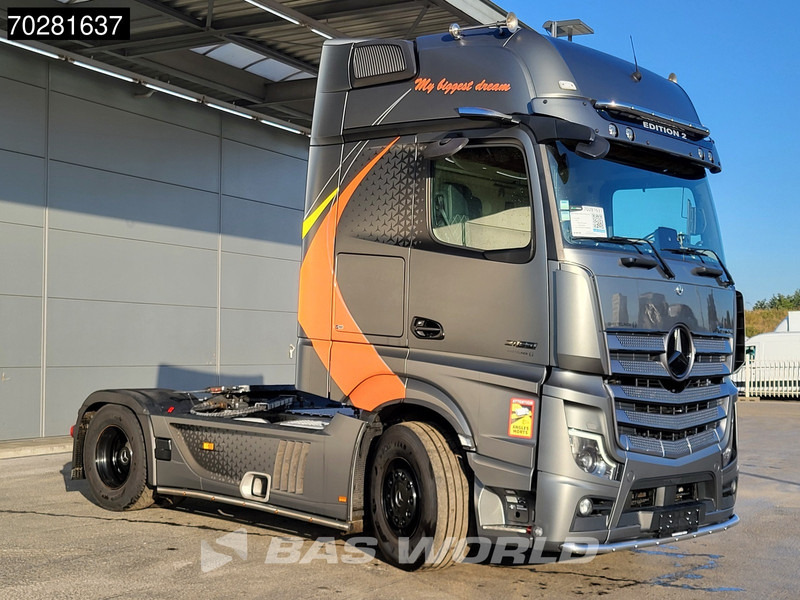 Mercedes-Benz Actros 2163 4X2 Edition 2! GigaSpace Retarder Full-Air Hydraulik - Камион влекач: слика 3 Mercedes-Benz Actros 2163 4X2 Edition 2! GigaSpace Retarder Full-Air Hydraulik - Камион влекач: слика 3